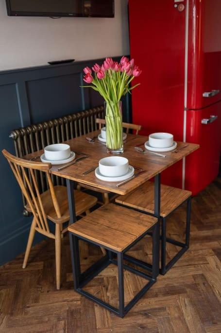 Unique Victorian Stable Conversion Halifax Exteriör bild